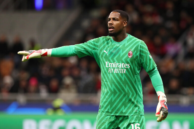 Mike Maignan AC Milan LOSC