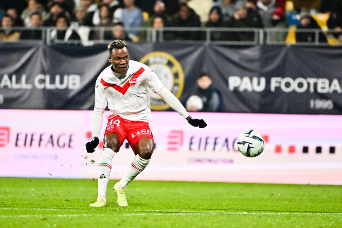 VAFC : Makabi Lilepo élu joueur du mois de décembre 2024 ! VAFC Makabi Lilepo