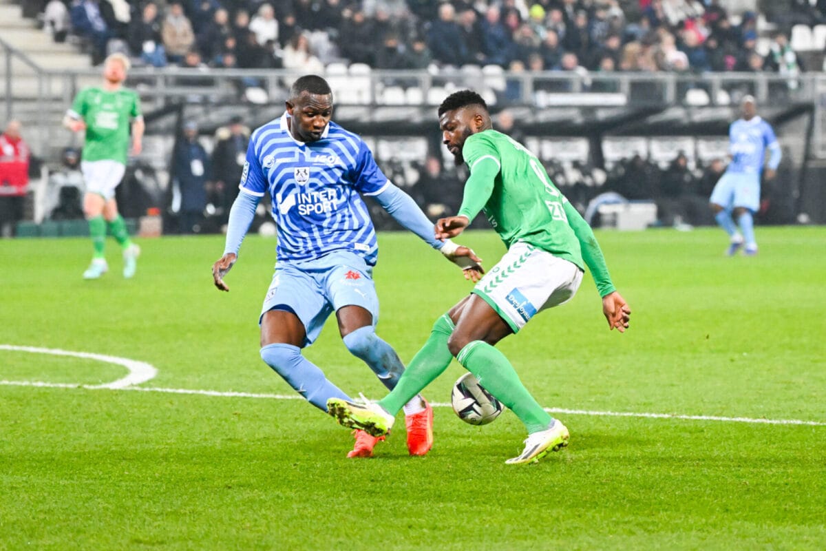 Amiens SC : Nicholas Opoku déjà de retour contre Saint-Etienne ? Nicholas Opoku Amiens SC