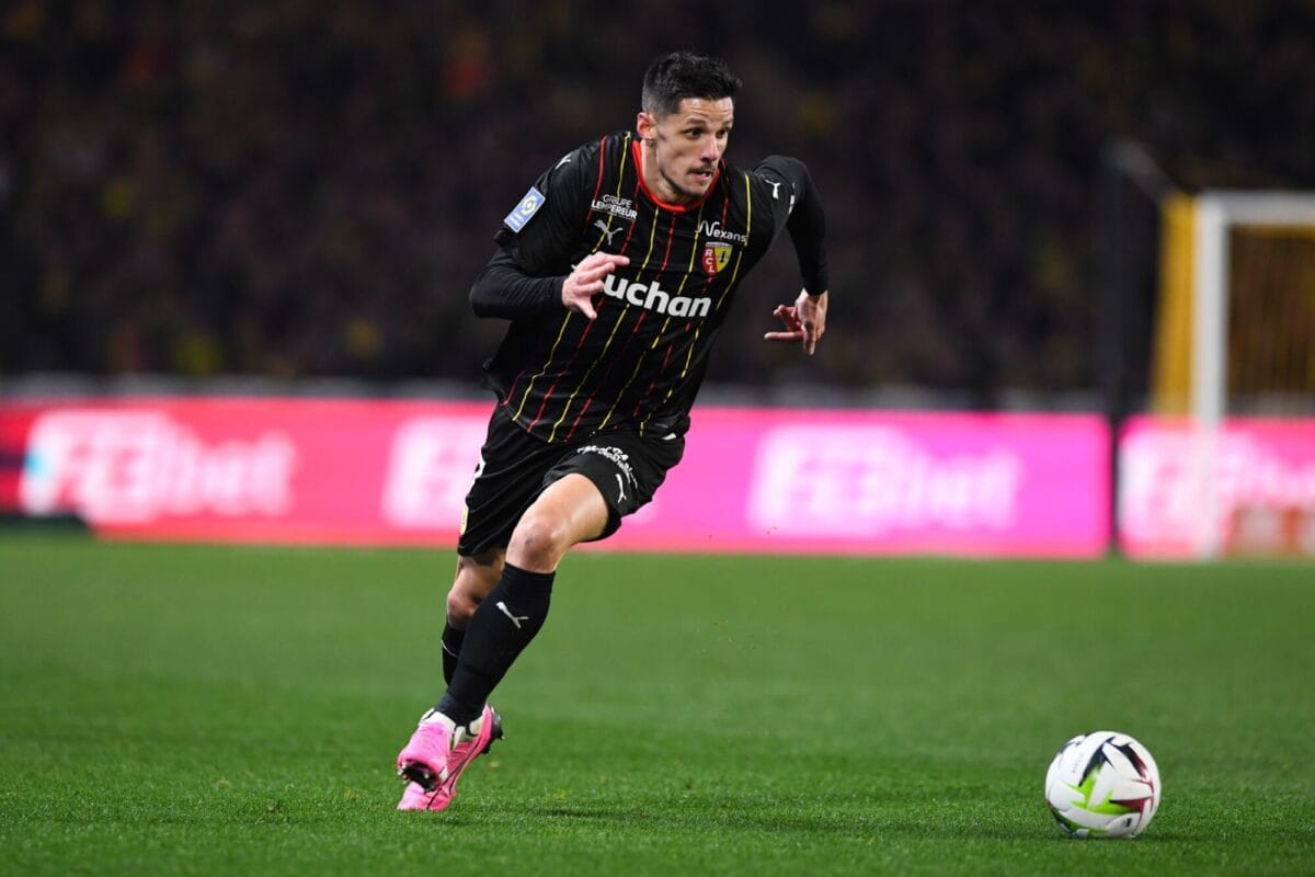 RC Lens : « On ne peut pas se reposer sur nos lauriers » affirme Florian Sotoca RC Lens Florian Sotoca