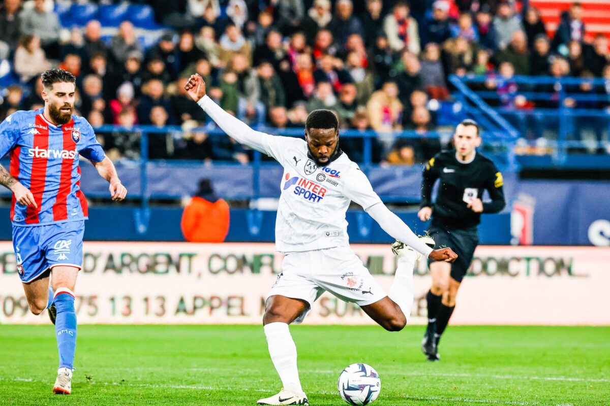 Amiens SC Louis Mafouta