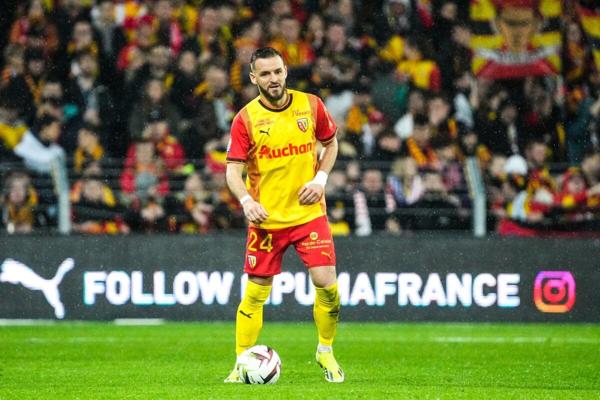 RC Lens : « Il faut qu’on soit ambitieux » clame Jonathan Gradit après Strasbourg RC Lens Jonathan Gradit