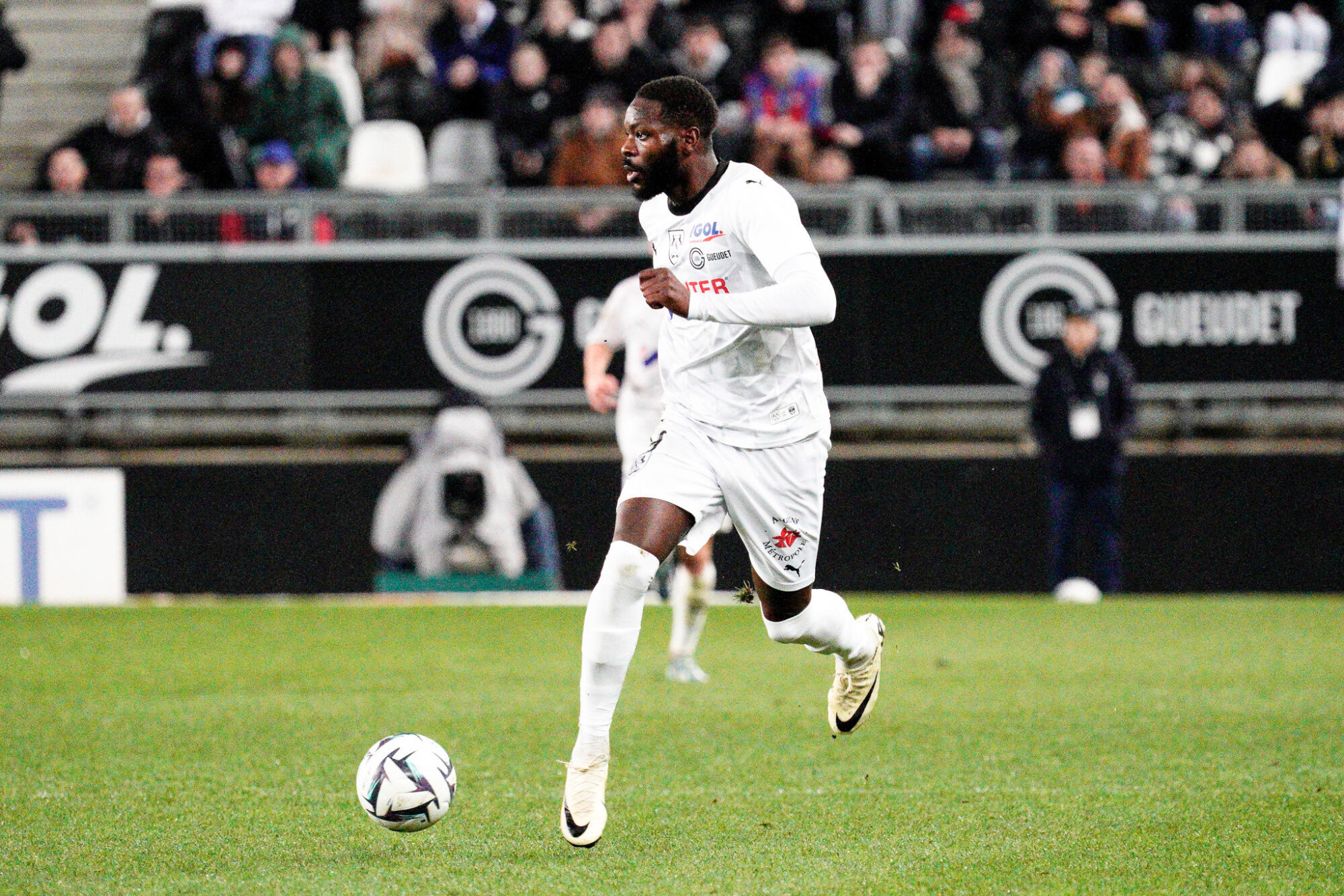 Amiens SC Louis Mafouta