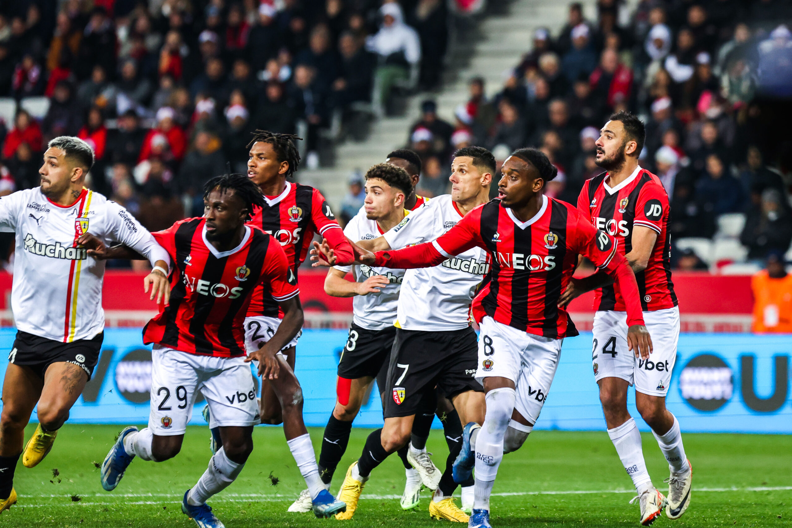 Brèves Actus Foot: Le RC Lens devra "être à un très gros niveau pour battre Nice" prévient Franck Haise thumbnail