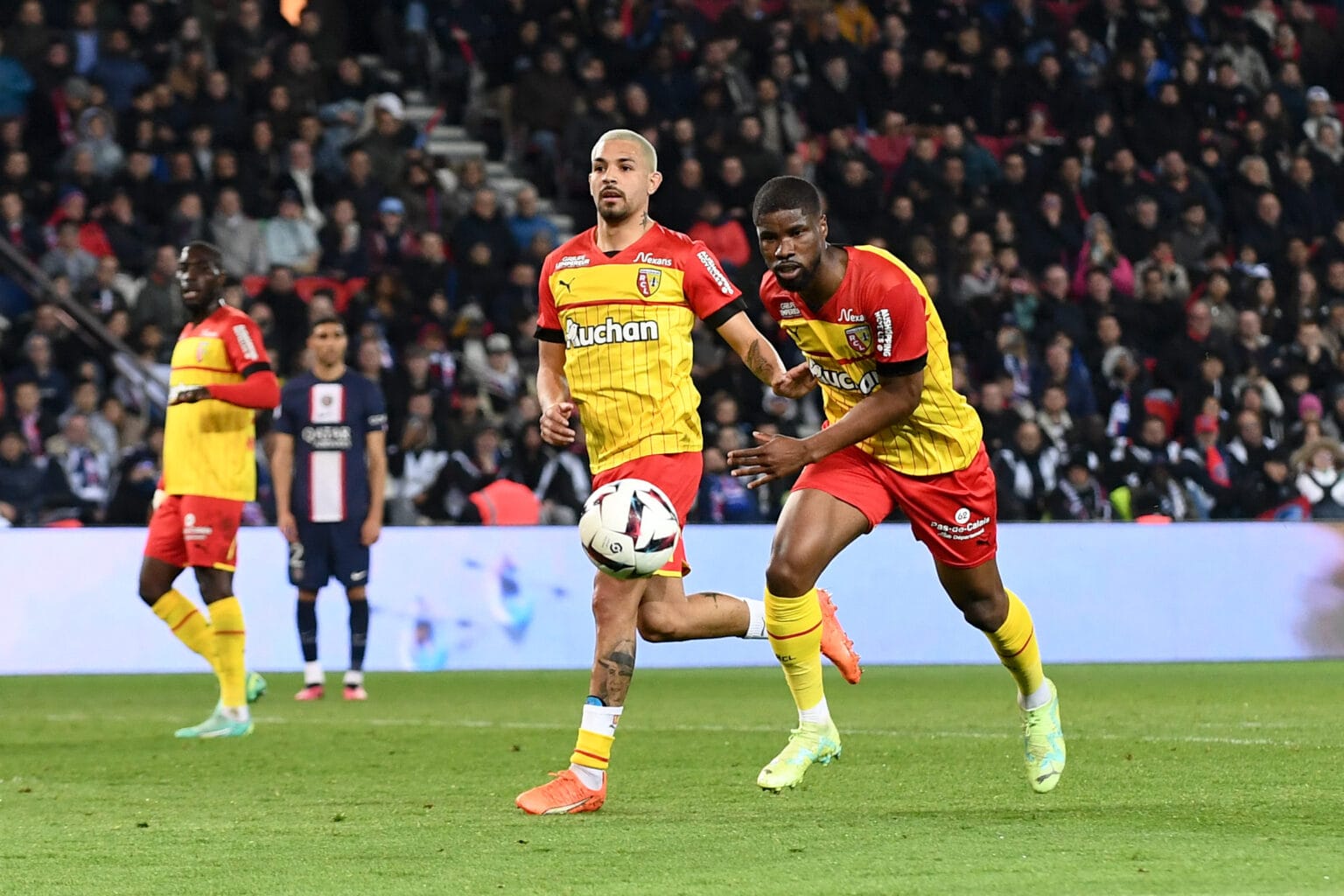 RC Lens mercato : excellente nouvelle pour Facundo Medina ! RC Lens Facundo Medina