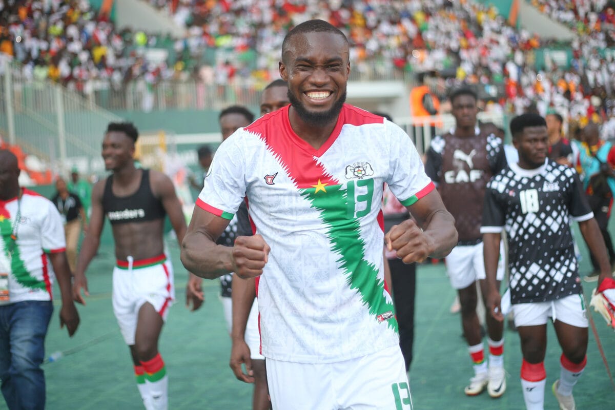 Rc Lens : À la lutte avec Trabzonspor pour Mohamed Konaté Mohamed Konaté