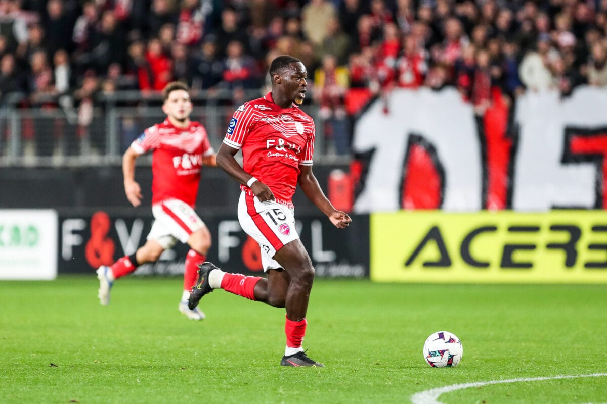 ex-VAFC : que devient Aeron Zinga ? Aeron Zinga