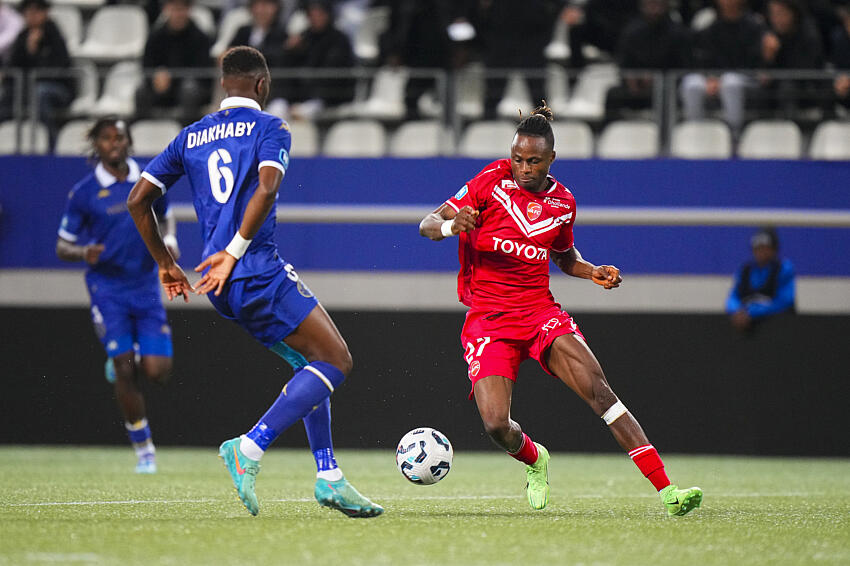 Mathias Oyewusi VAFC