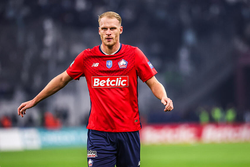 Mitchel Bakker LOSC