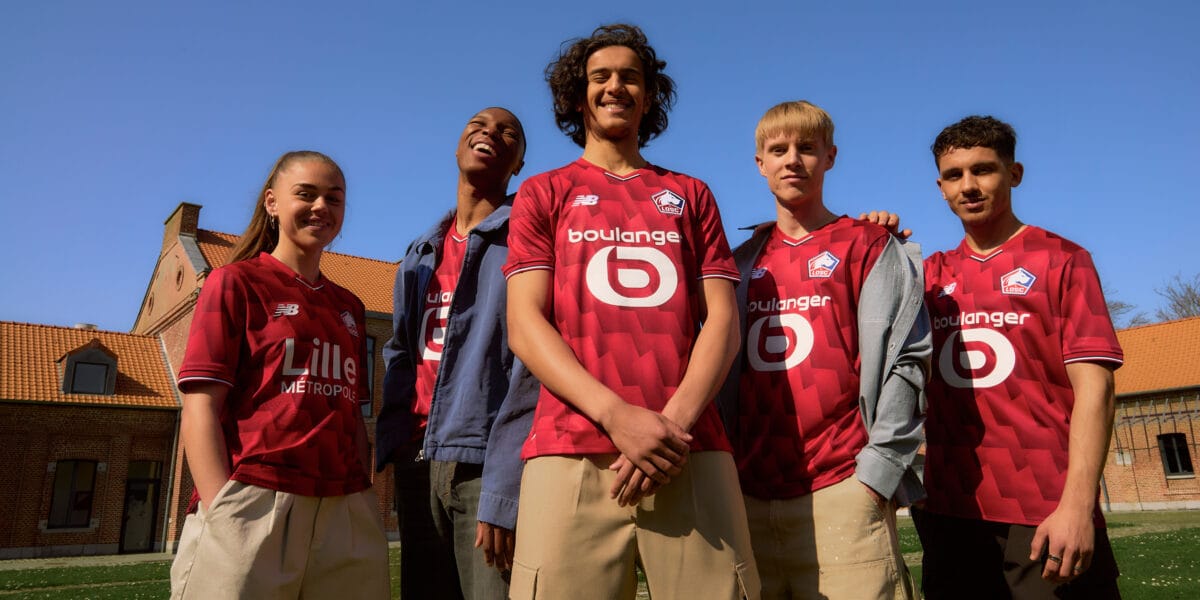 Le LOSC dévoile son maillot domicile pour la saison prochaine ! LOSC maillot