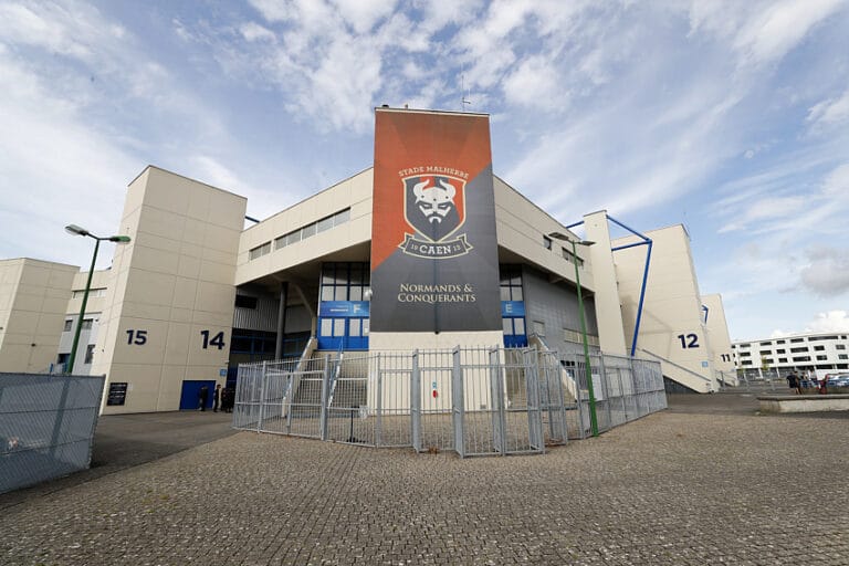 SM Caen