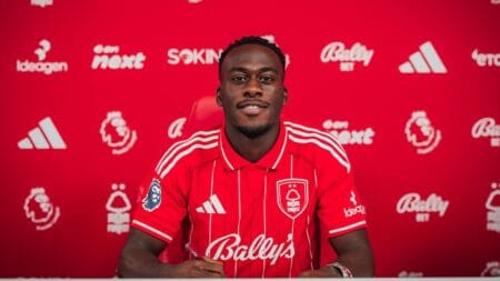 Arnaud Kalimuendo Nottingham Forest