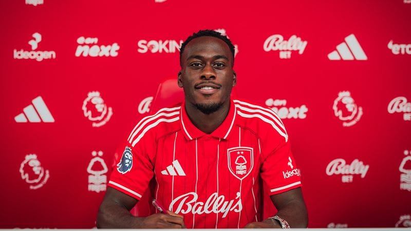 Arnaud Kalimuendo Nottingham Forest