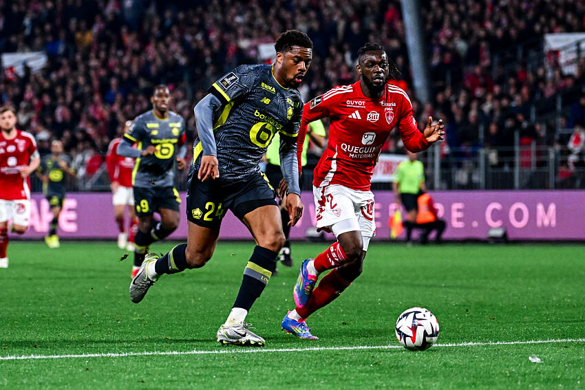 Chuba Akpom LOSC Bradley Locko Brest