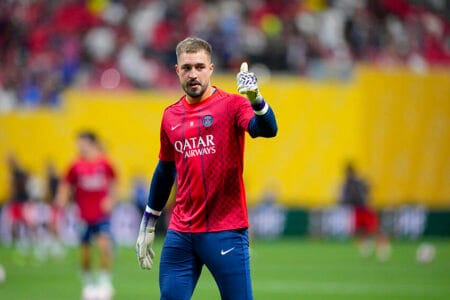 Arnau Tenas PSG
