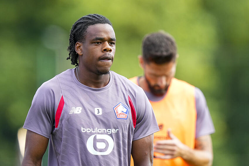 LOSC : « Je ne suis pas là pour décorer », Nathan Ngoy affiche ses ambitions et sa détermination Nathan Ngoy LOSC