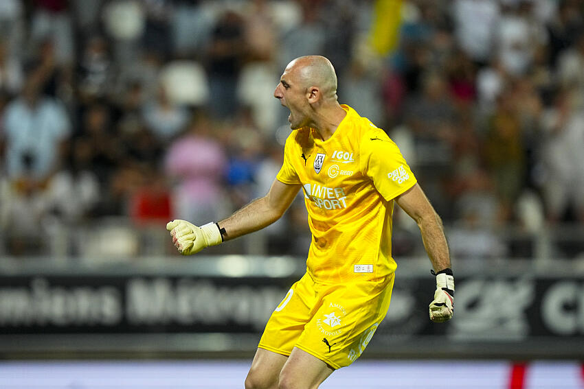 Paul Bernardoni Amiens SC