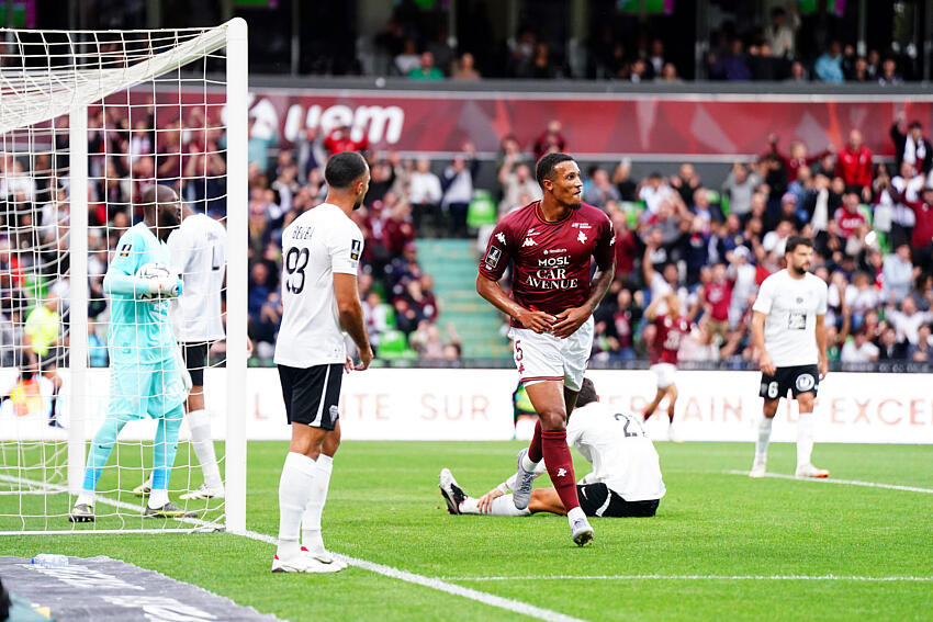 L’un buteur, l’autre décisif, Jean-Philippe Gbamin (ex-RC Lens) et Hervé Koffi dos à dos Jean-Philippe Gbamin Hervé Koffi RC Lens