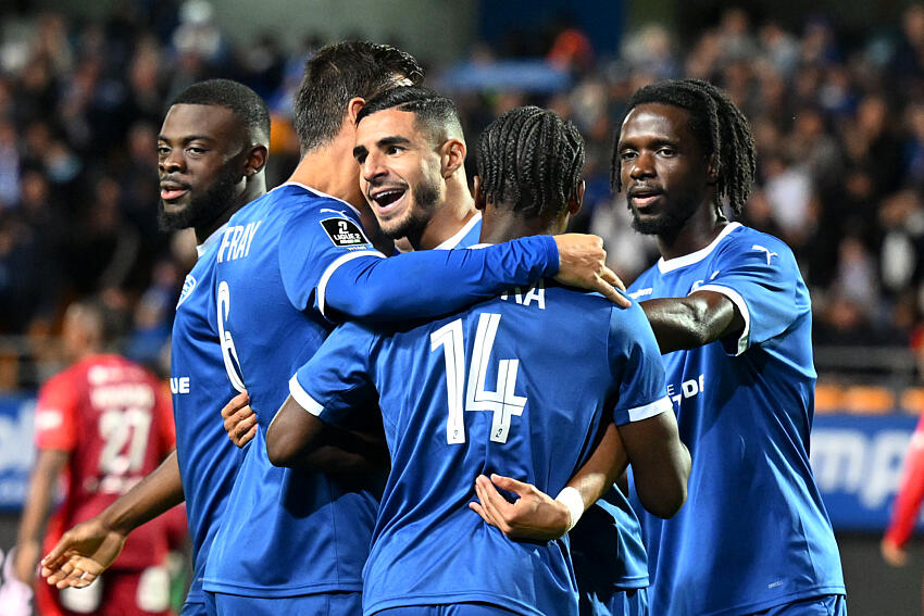 Ligue 2 : l’ESTAC nouveau leader, l’Amiens SC sous pression – le bilan de la J8