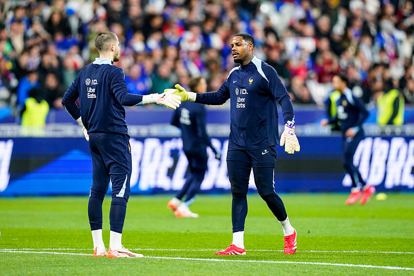 Mike Maignan Lucas Chevalier LOSC