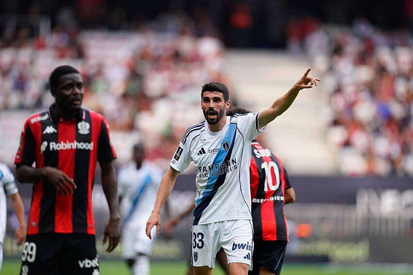 Pierre Lees-Melou Paris FC