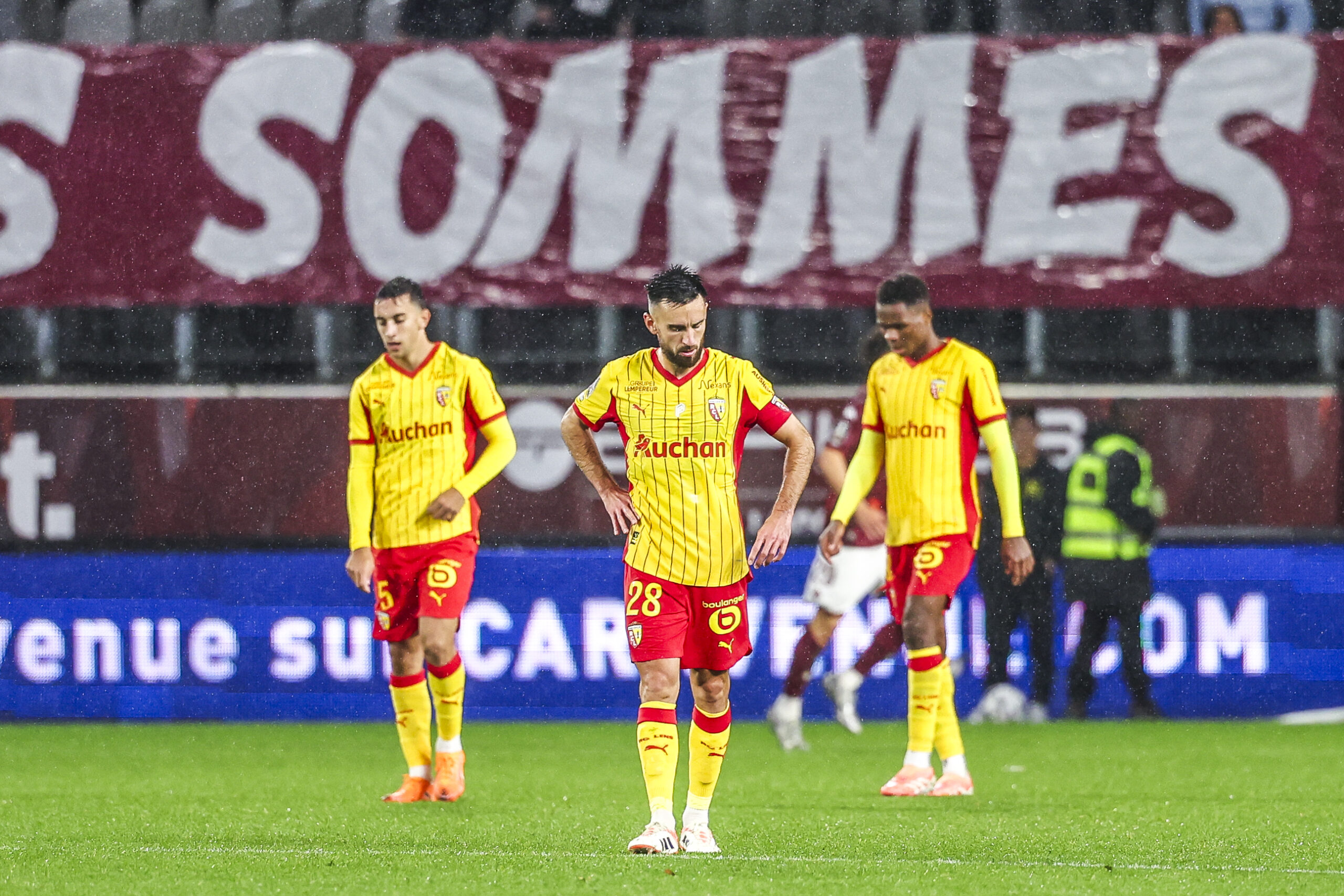 « Une prestation catastrophique de A à Z », le RC Lens très critiqué après la défaite à Metz RC Lens