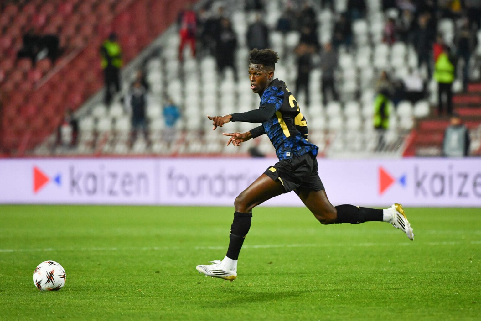 RC Strasbourg – LOSC : Correia confirmé, Ngoy trop juste ? Les compositions probables Félix Correia LOSC