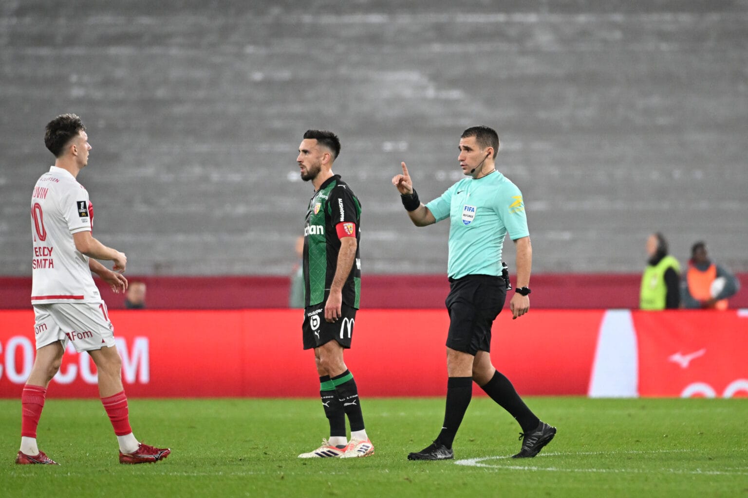 « Inacceptable qu’il y ait rouge », l’AS Monaco estime avoir été floué contre le RC Lens AS Monaco RC Lens