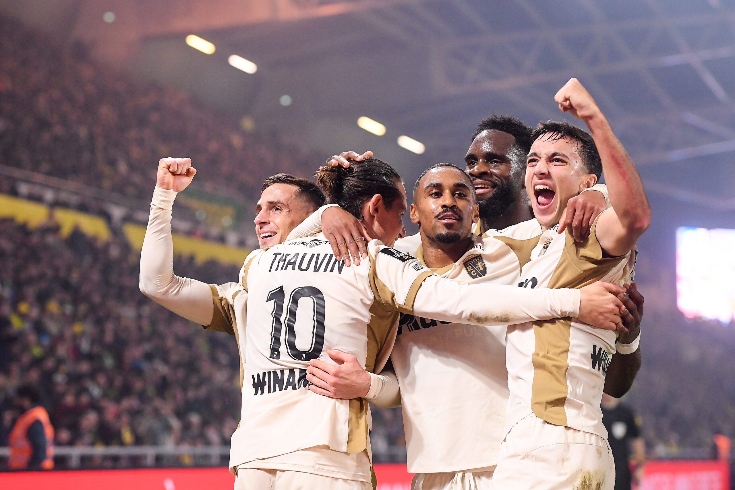 Ligue 1 : Le RC Lens confirme, le LOSC se replace – le bilan de la J15 RC Lens