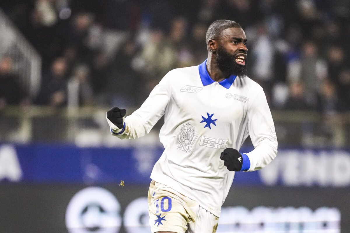 Mercato : proche du RC Lens cet été, Lassine Sinayoko vers Manchester United ? Lassine Sinayoko RC Lens