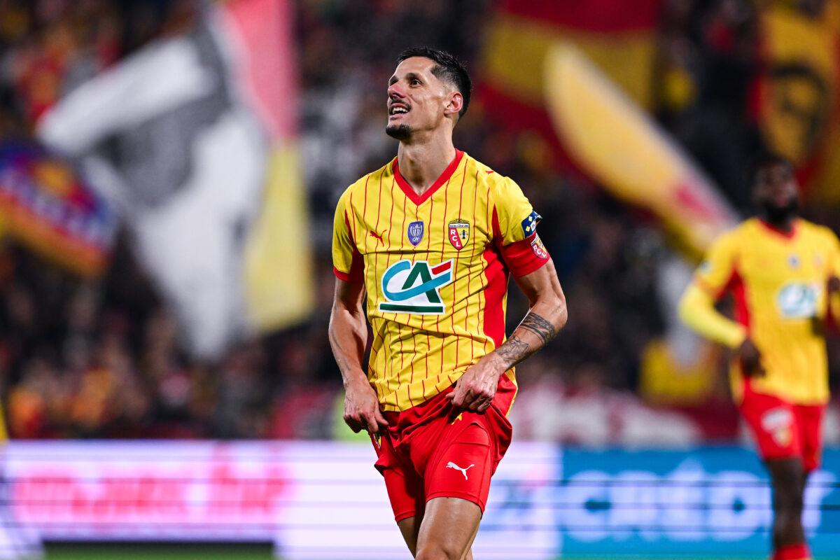 RC Lens – Feignies-Aulnoye : « C’est l’esprit football », la réaction de Florian Sotoca