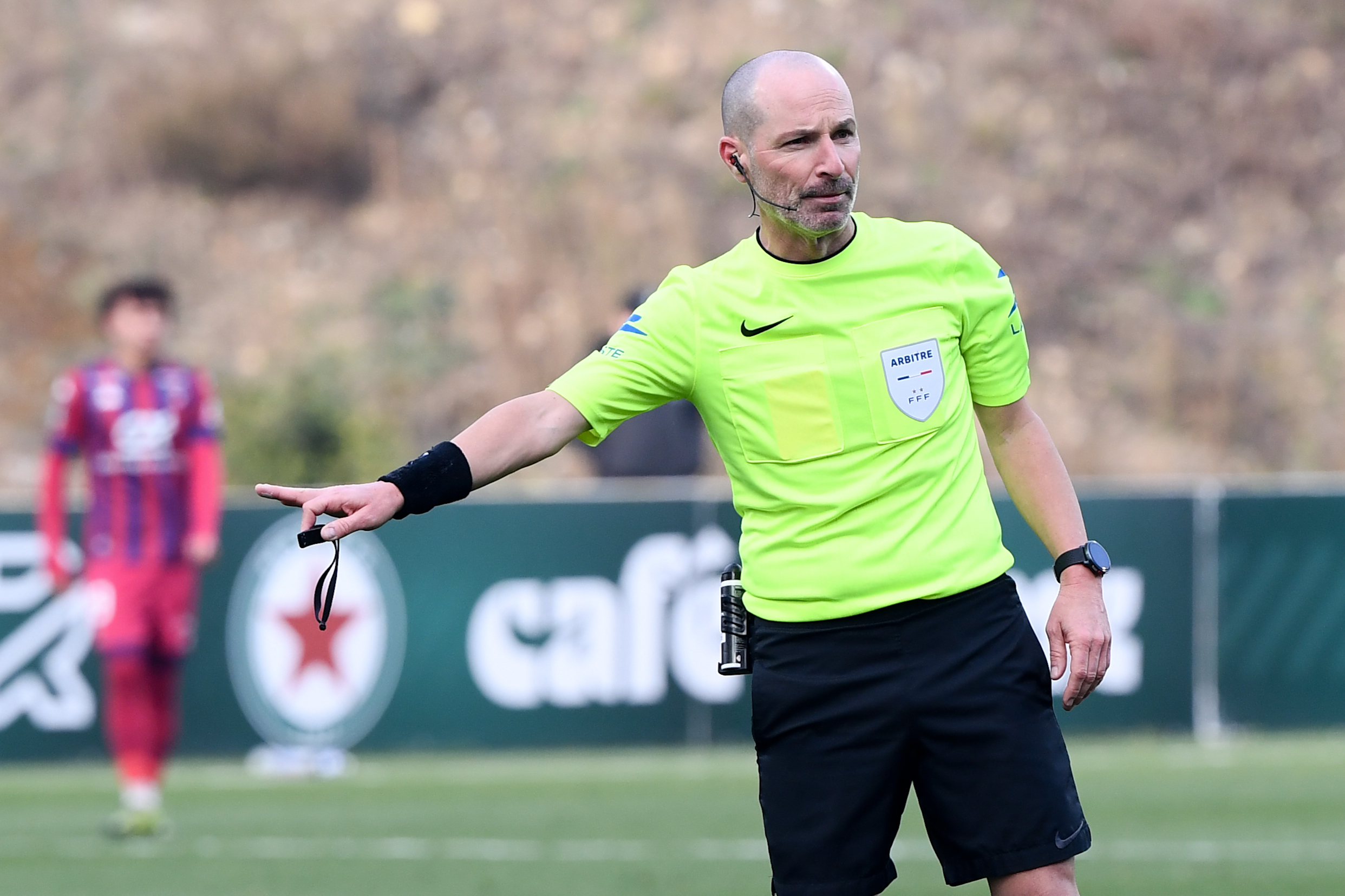 GF38 – Amiens SC : un nom de l’arbitrage au sifflet Florent Batta Amiens SC GF38