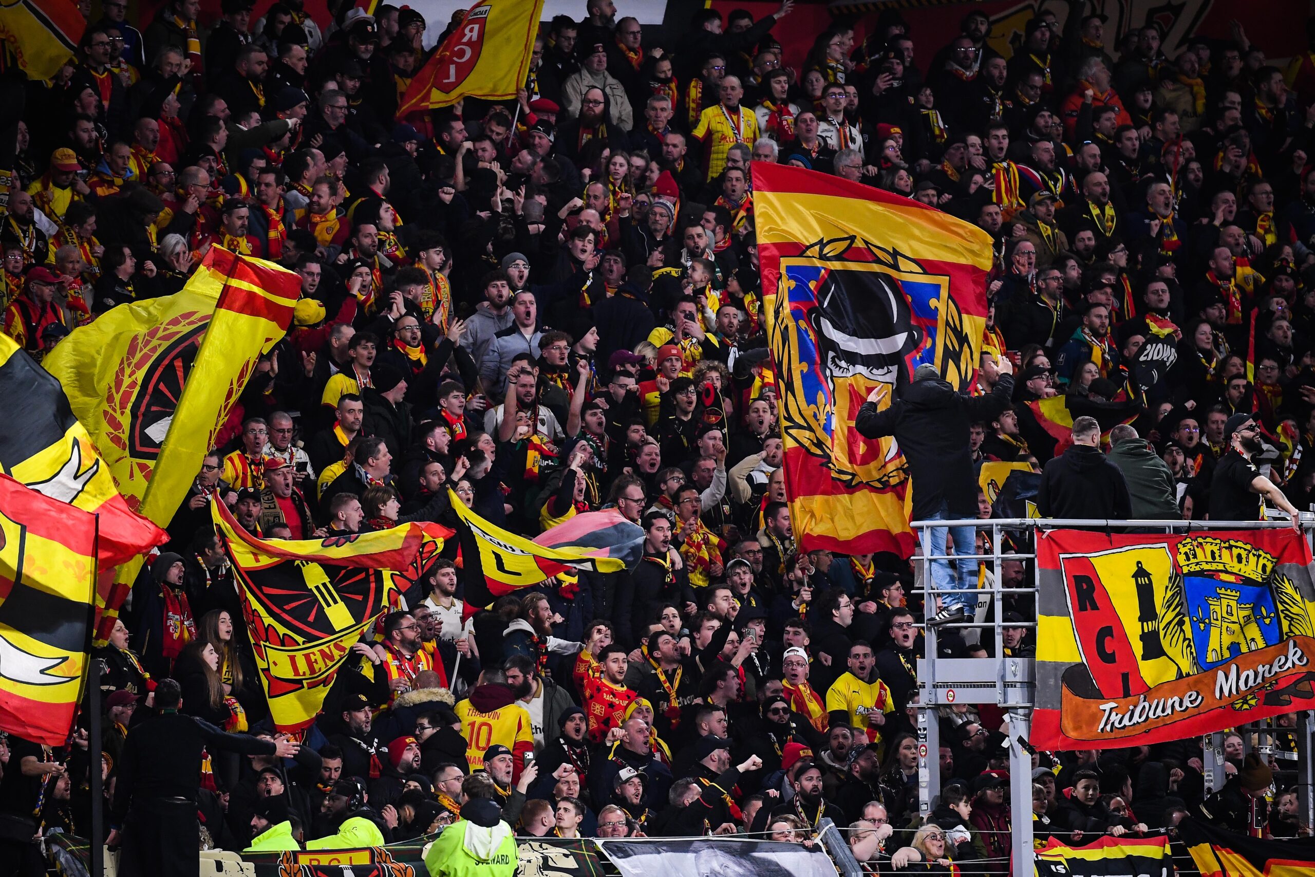 RC Lens supporters