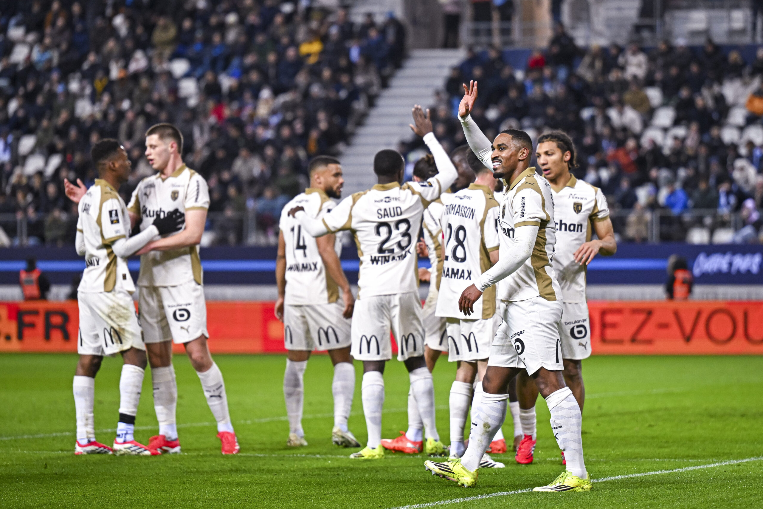 Ligue 1 : le RC Lens profite du faux pas du PSG, l’OL en embuscade – le bilan de la J22 RC Lens