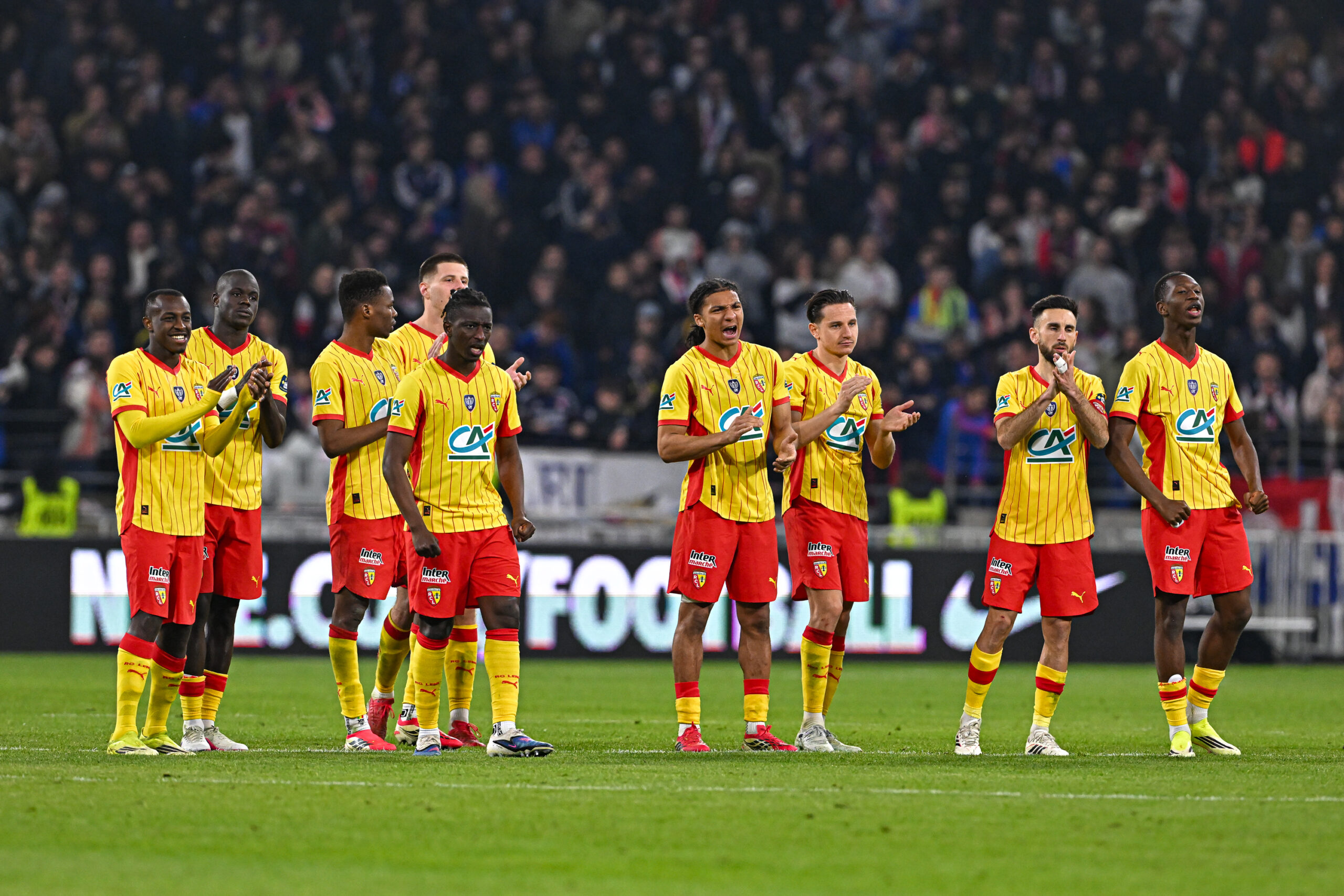 Walid Acherchour conquis par la « colonne vertébrale assez dingue » du RC Lens