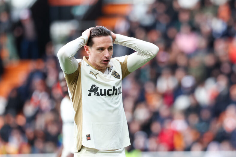 Le RC Lens reste en rade à Lorient et loupe une occasion de dépasser le PSG