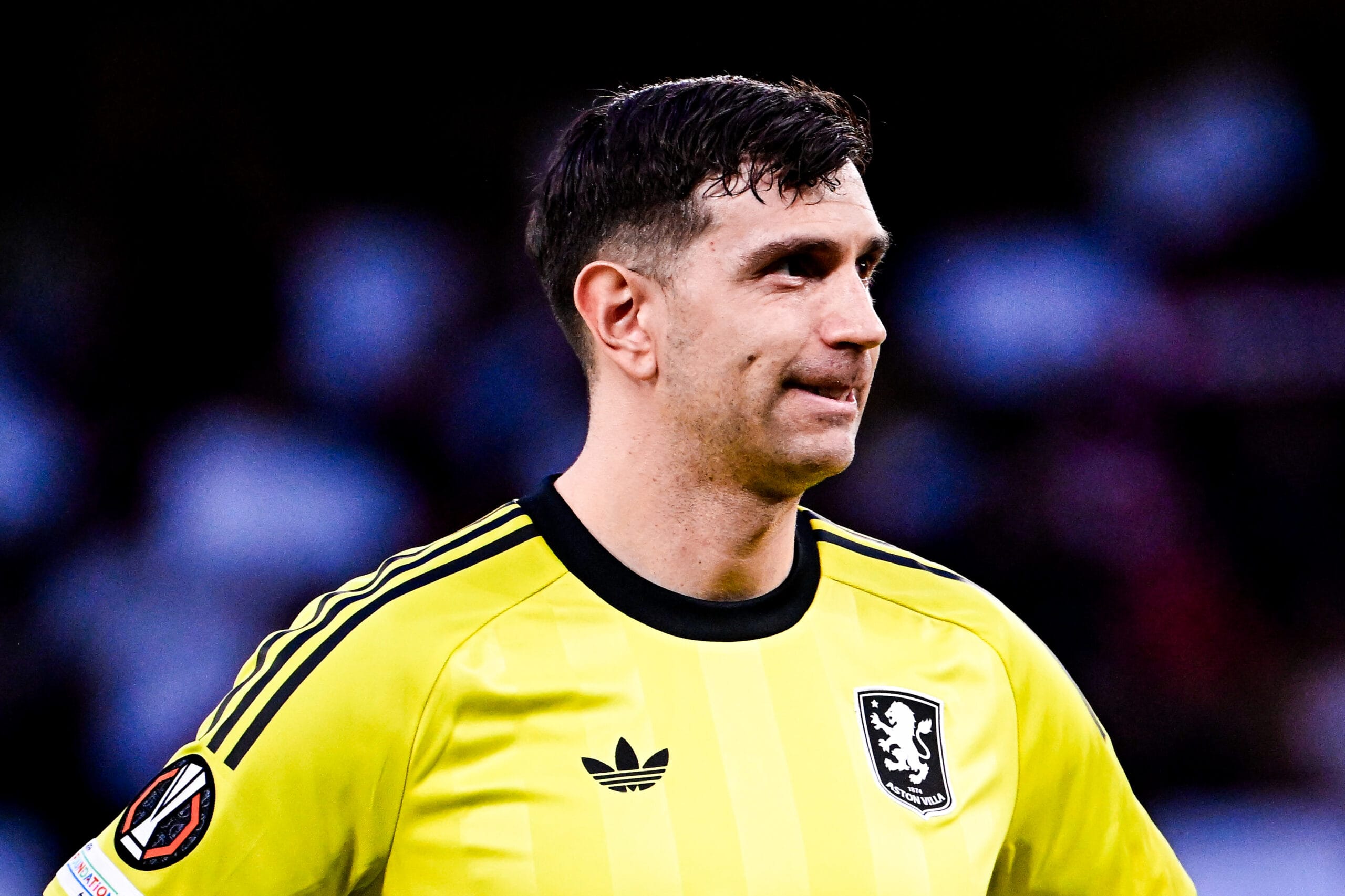 Aston Villa s’incline contre Manchester United avant de retrouver le LOSC en Ligue Europa Emiliano Martínez LOSC